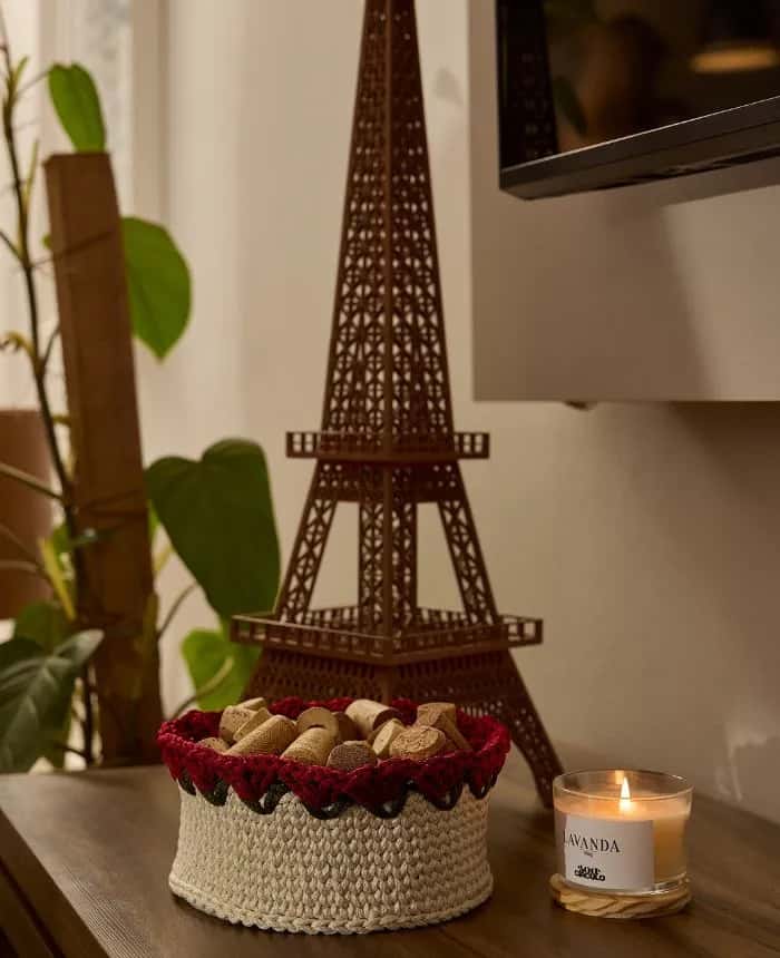 Elegant Decorative Basket thumb 1